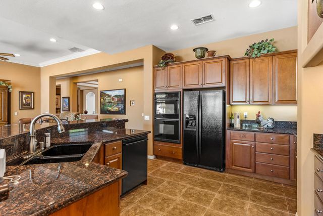 116 Tesori Drive, Palm Desert, CA 92211