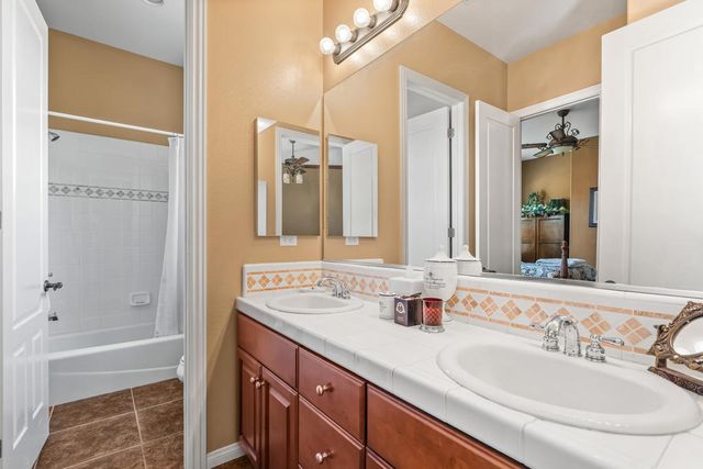 116 Tesori Drive, Palm Desert, CA 92211