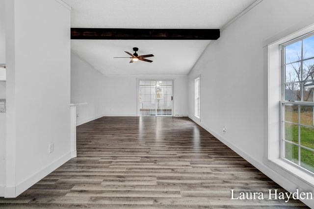 6220 W Riverside Drive, Saranac, MI 48881