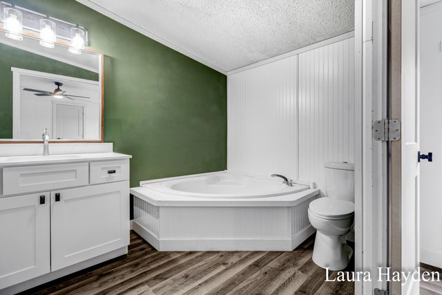 6220 W Riverside Drive, Saranac, MI 48881