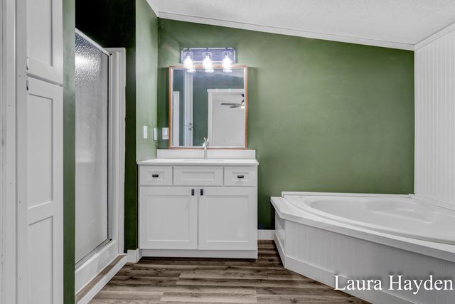 6220 W Riverside Drive, Saranac, MI 48881