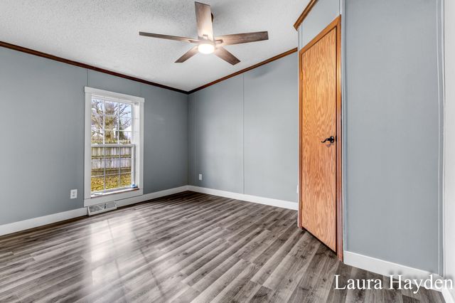 6220 W Riverside Drive, Saranac, MI 48881