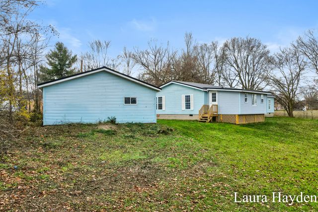 6220 W Riverside Drive, Saranac, MI 48881