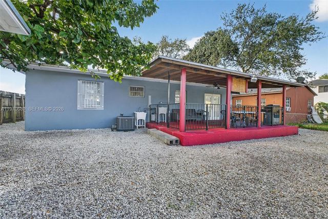 2741 NW 43rd Ter, Miami, FL 33142