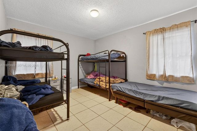 2741 NW 43rd Ter, Miami, FL 33142