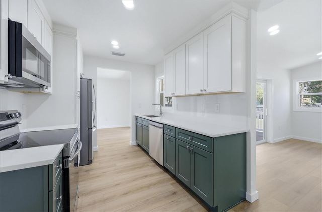 5251 BUNYAN STREET, Sarasota, FL 34232