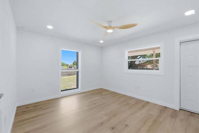 5251 BUNYAN STREET, Sarasota, FL 34232