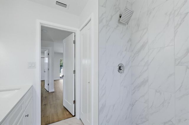 5251 BUNYAN STREET, Sarasota, FL 34232