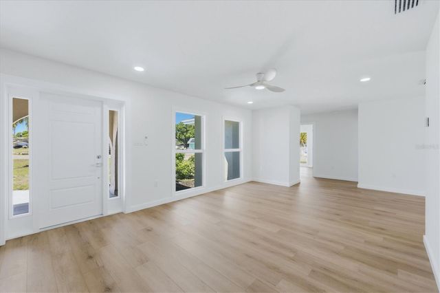 5251 BUNYAN STREET, Sarasota, FL 34232