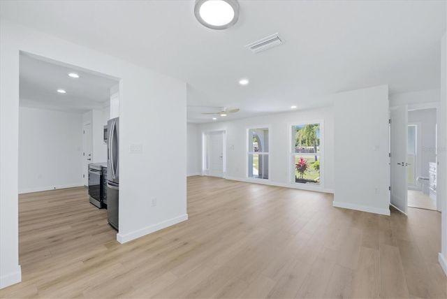 5251 BUNYAN STREET, Sarasota, FL 34232