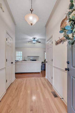 101 Knights Bridge Station, Hendersonville, TN 37075