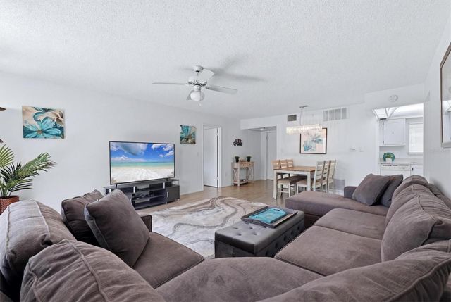 1714 69TH AVENUE W A303, Bradenton, FL 34207
