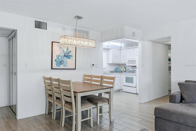 1714 69TH AVENUE W A303, Bradenton, FL 34207