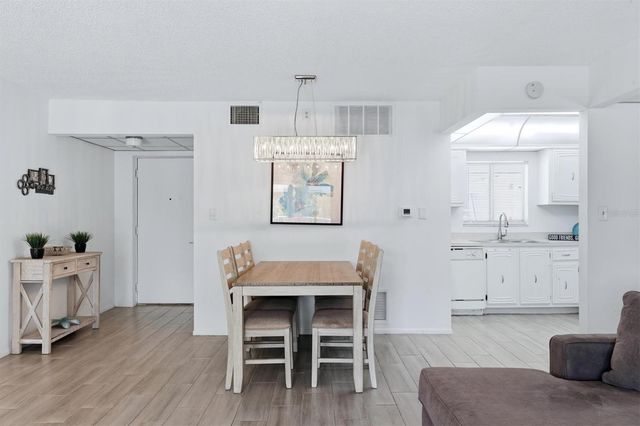 1714 69TH AVENUE W A303, Bradenton, FL 34207