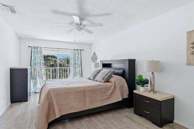 1714 69TH AVENUE W A303, Bradenton, FL 34207