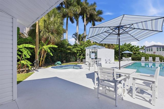 1714 69TH AVENUE W A303, Bradenton, FL 34207