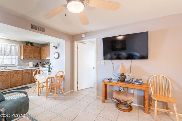 174 S Paseo Tierra Apt C, Green Valley, AZ 85614