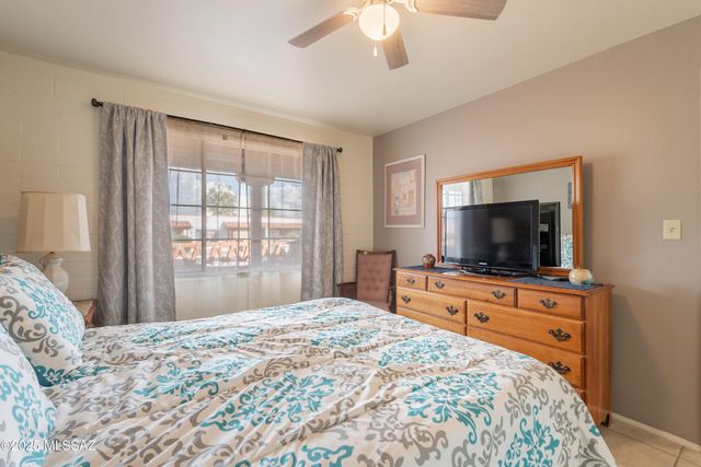 174 S Paseo Tierra Apt C, Green Valley, AZ 85614