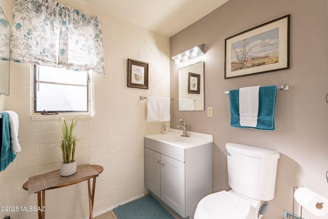 174 S Paseo Tierra Apt C, Green Valley, AZ 85614