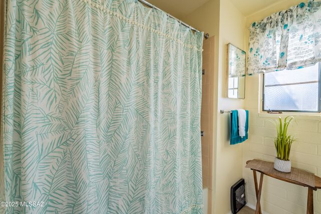 174 S Paseo Tierra Apt C, Green Valley, AZ 85614