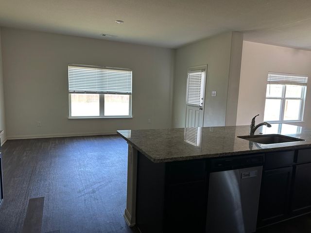 225 Allington CIR, Jarrell, TX 76537