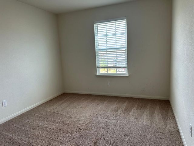 225 Allington CIR, Jarrell, TX 76537