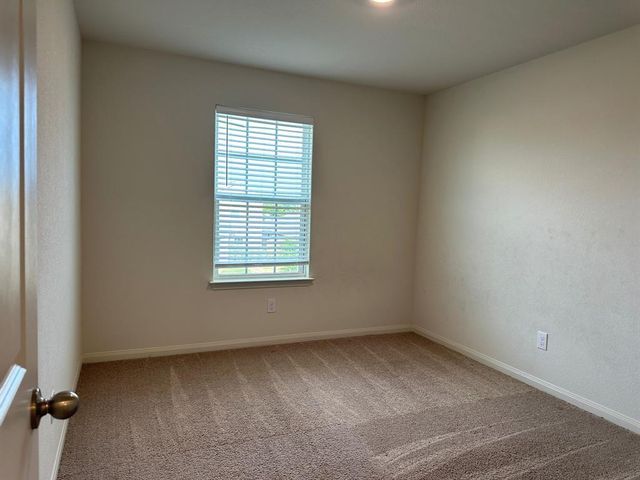 225 Allington CIR, Jarrell, TX 76537