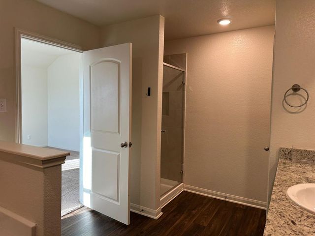 225 Allington CIR, Jarrell, TX 76537