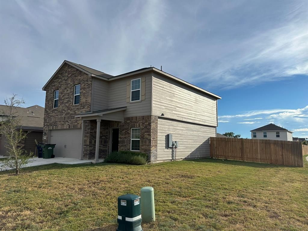 225 Allington CIR, Jarrell, TX 76537
