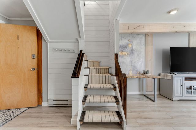 105 Morse Drive C-5, Cambridge, VT 05464