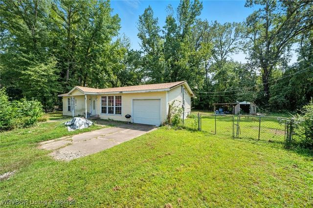 1714 Pleasant Valley Place, Van Buren, AR 72956