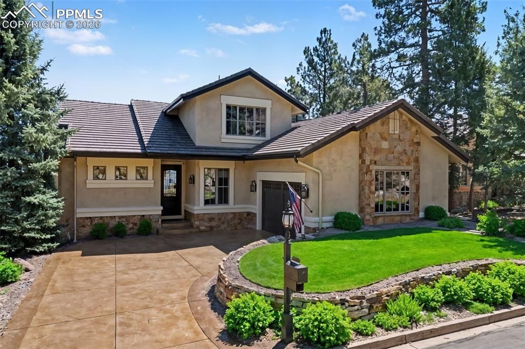 1095 High Lake View, Colorado Springs, CO 80906