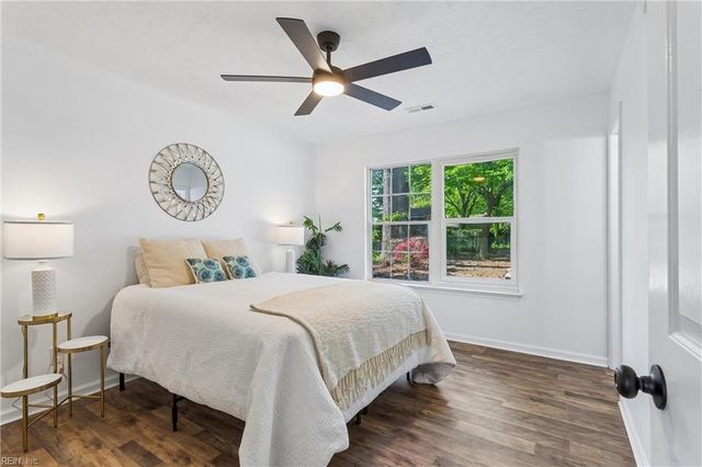 23 Sinton RD, Newport News, VA 23601