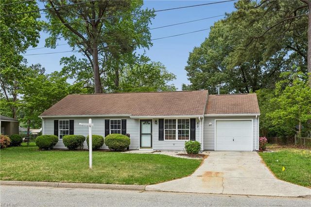 23 Sinton RD, Newport News, VA 23601