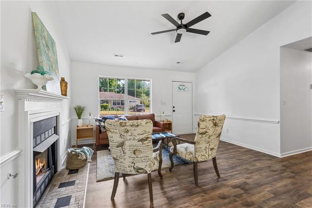 23 Sinton RD, Newport News, VA 23601