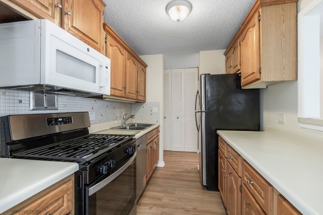 1116 S New Wilke Road 2209, Arlington Heights, IL 60005