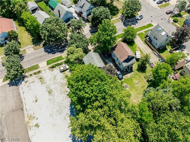 1223 W Wilbeth Road, Akron, OH 44314