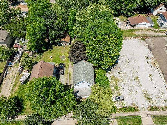 1223 W Wilbeth Road, Akron, OH 44314