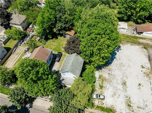 1223 W Wilbeth Road, Akron, OH 44314