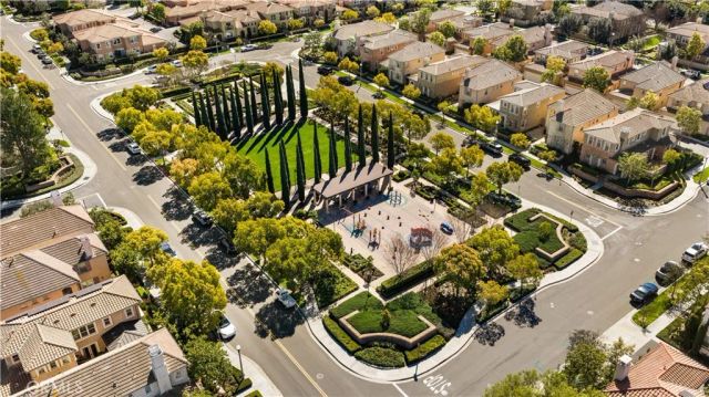 70 Twin Gables, Irvine, CA 92620