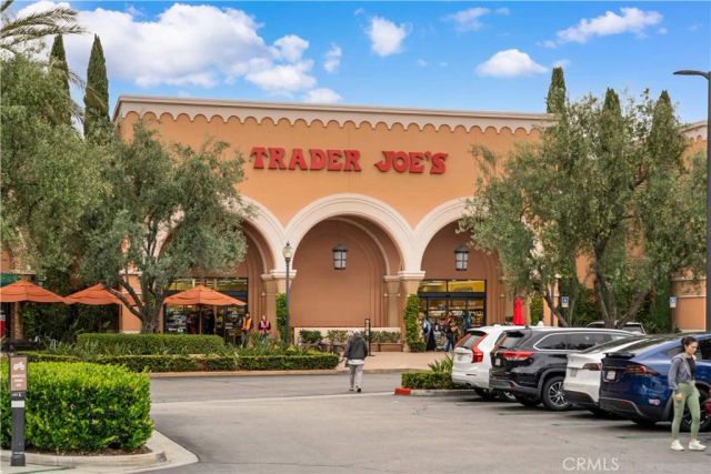 70 Twin Gables, Irvine, CA 92620