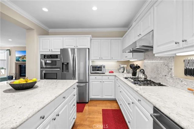 70 Twin Gables, Irvine, CA 92620