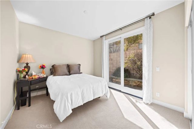 70 Twin Gables, Irvine, CA 92620