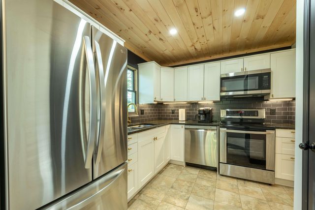 23862 Dunlap Road, Rockbridge, OH 43149