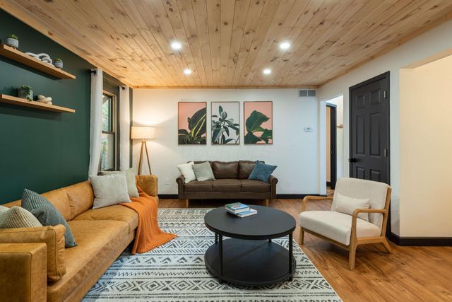 23862 Dunlap Road, Rockbridge, OH 43149