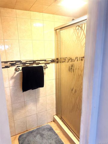 310 Southwood Circle, Syosset, NY 11791