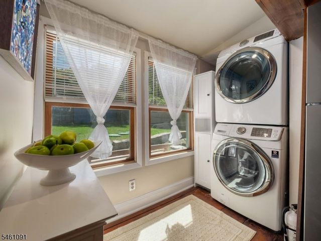 32 Laurel Dr, Jefferson Twp., NJ 07438