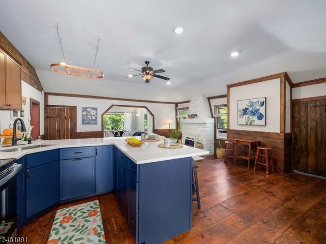 32 Laurel Dr, Jefferson Twp., NJ 07438