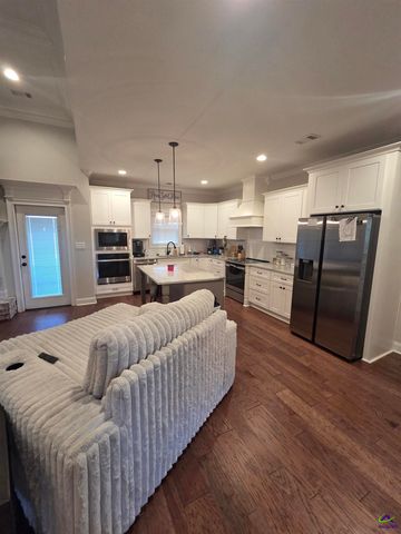 225 Caleb Way, Byron, GA 31008
