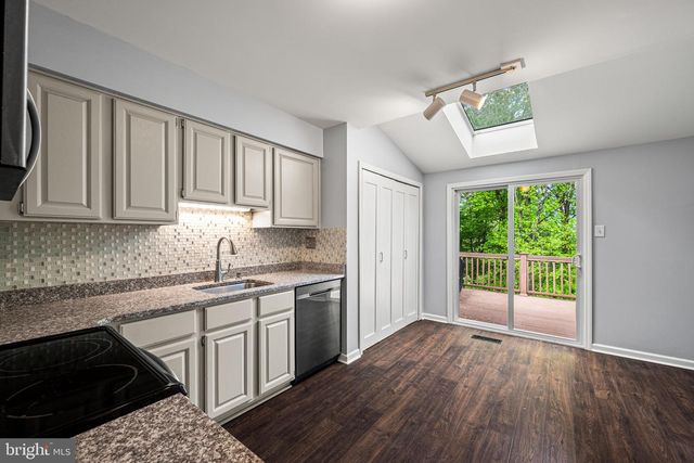 40 MAY APPLE DR, Downingtown, PA 19335